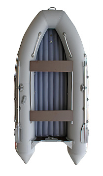 Лодка Мнев и Ко Кайман